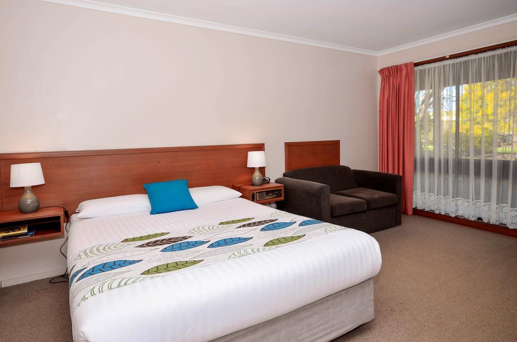 River Country Inn (Adults Only) Moama Szoba fotó