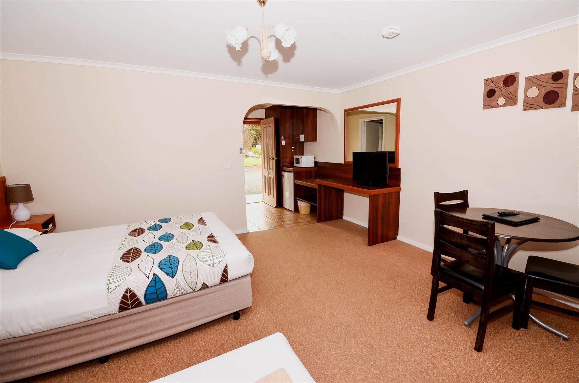 River Country Inn (Adults Only) Moama Kültér fotó
