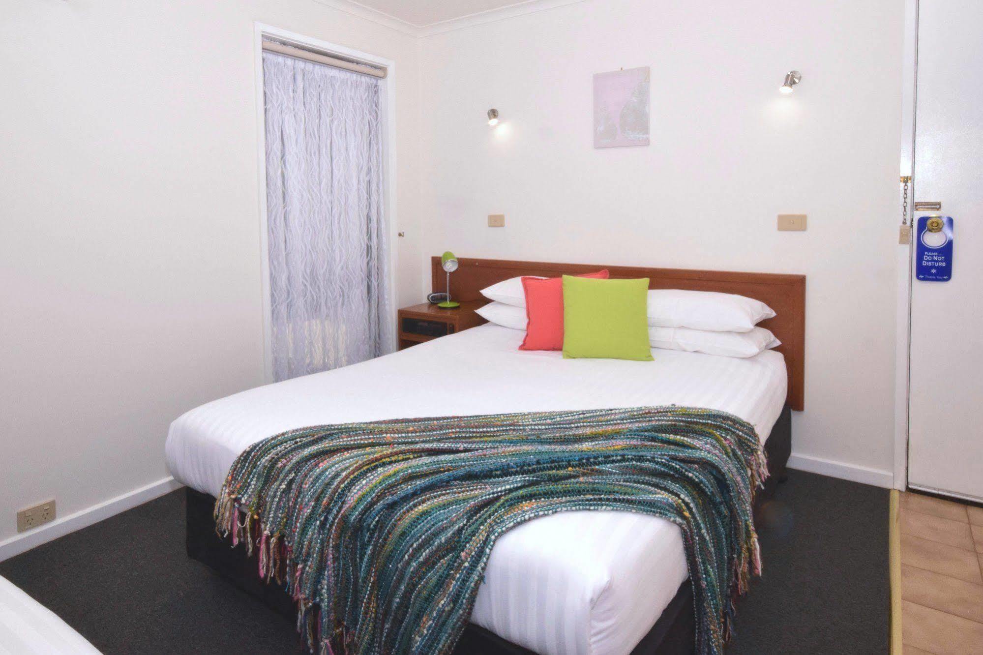 River Country Inn (Adults Only) Moama Kültér fotó
