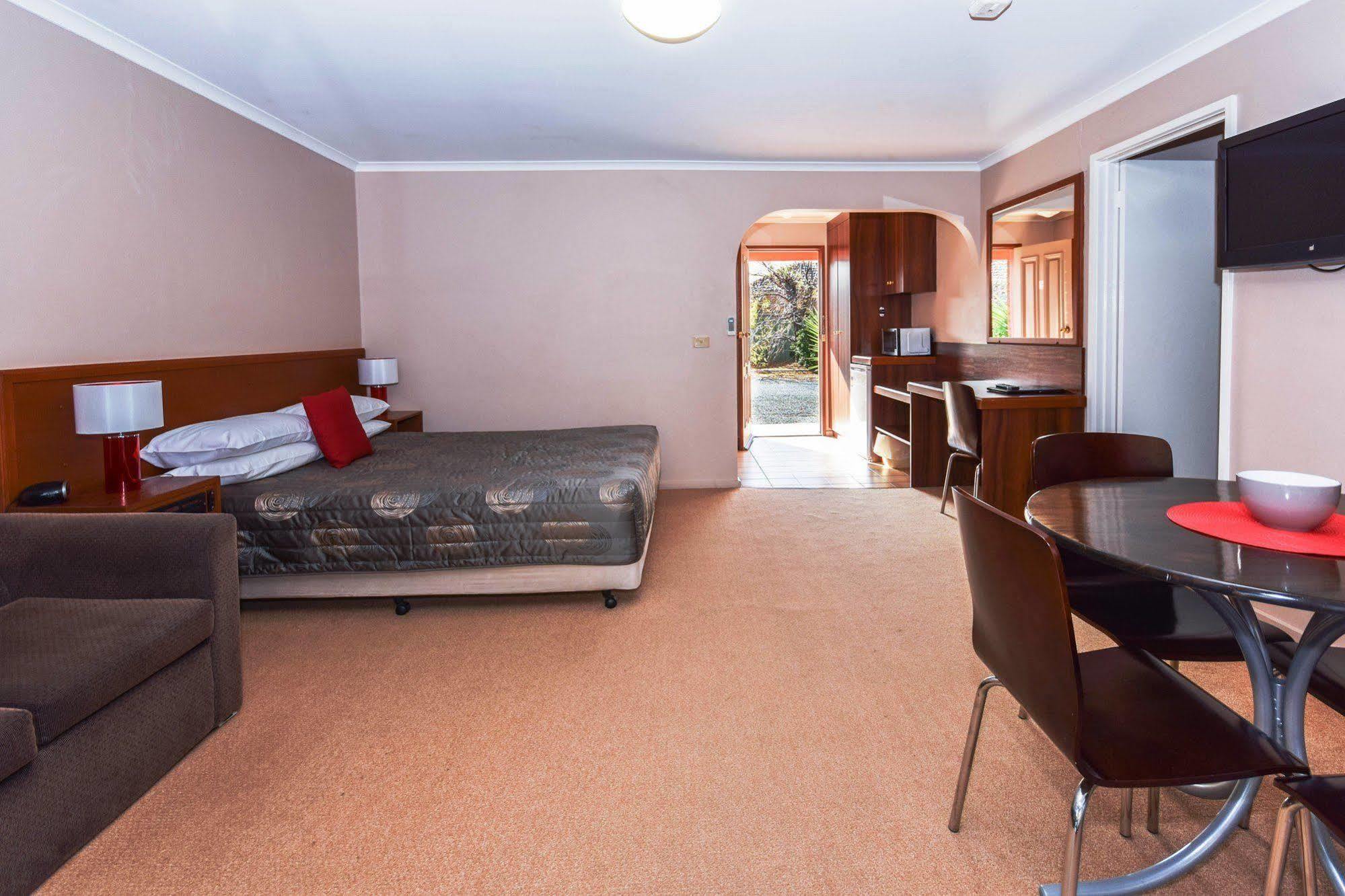 River Country Inn (Adults Only) Moama Kültér fotó