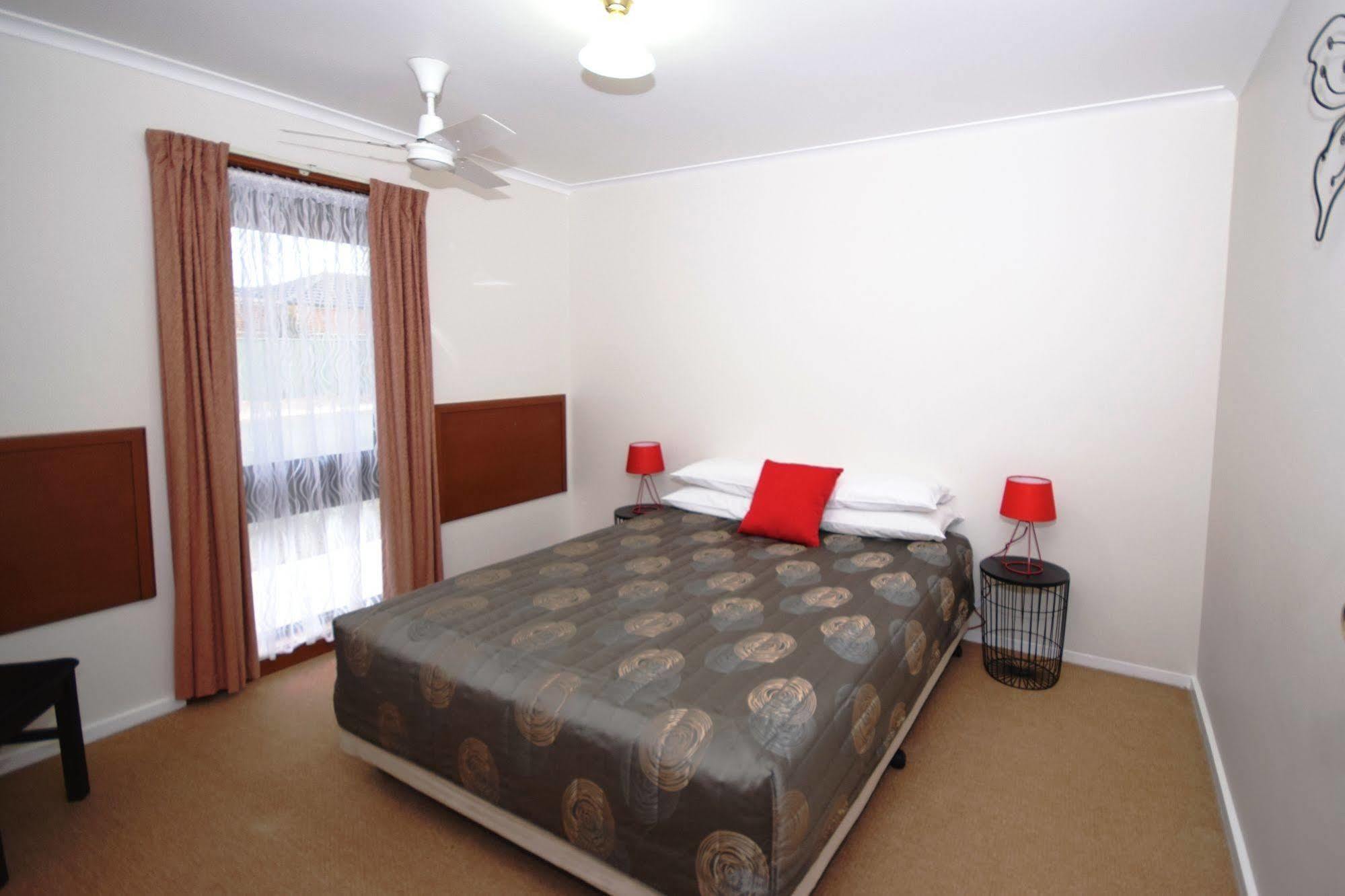 River Country Inn (Adults Only) Moama Kültér fotó